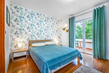 Apartment in Baška for Up to 4 Guests with Balcony