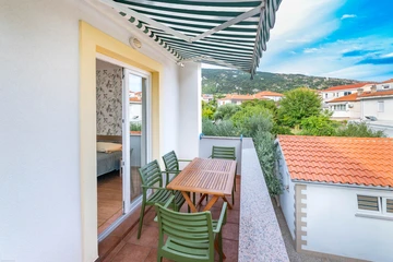 Apartment in Baška for Up to 4 Guests with Balcony