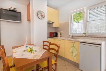 One-Bedroom Apartment in Baška for Up to 3 Guests