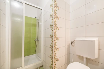 One-Bedroom Apartment in Baška for Up to 3 Guests