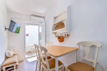 Baška 2-Bedroom Apartment for Up to 5 Guests