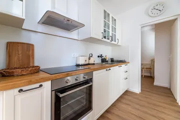 Baška 2-Bedroom Apartment for Up to 5 Guests