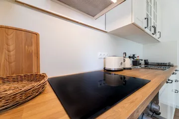 Baška 2-Bedroom Apartment for Up to 5 Guests