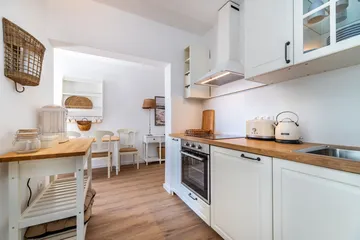 Baška 2-Bedroom Apartment for Up to 5 Guests