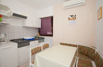 Two-Bedroom Apartment with Sea View in Baška