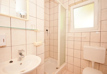 Two-Bedroom Apartment with Sea View in Baška