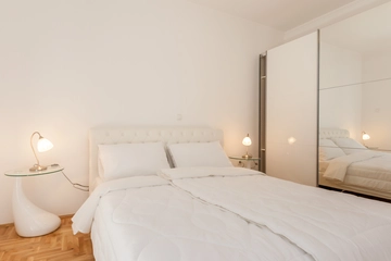 Apartment in Baška with Balcony and Parking