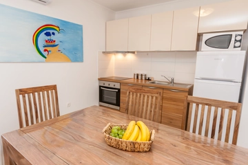 Baška 2-Bedroom Apartment with Balcony & Parking