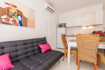 2-Bedroom Apartment in Baška for 4–5 Guests