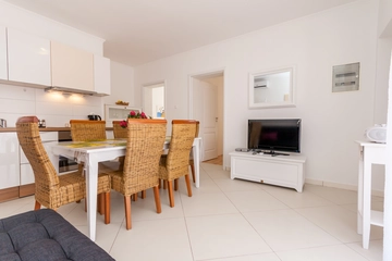 2-Bedroom Apartment in Baška for 4–5 Guests