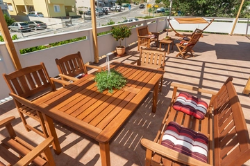 2-Bedroom Apartment in Baška for 4–5 Guests