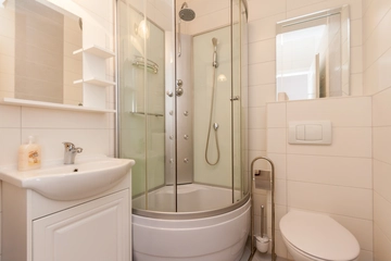 Apartment in Baška for 2–3 Guests with Balcony