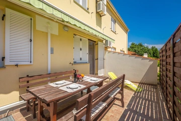 One-Bedroom Apartment in Baška for Up to 4