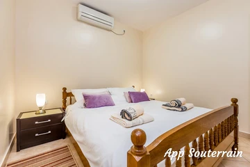 Souterrain Apartment in Baška for Up to 4