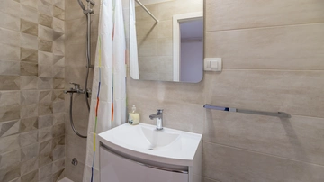 2-Bedroom Apartment in Baška for 4–5 Guests