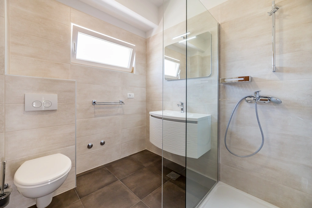 2-Bedroom Apartment in Baška for 4–5 Guests
