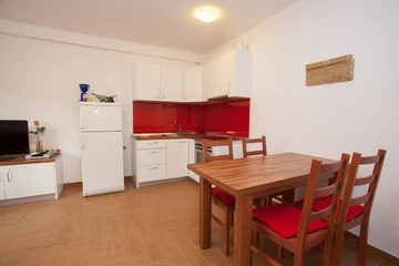 2-Bedroom Apartment in Baška for 4–5 Guests