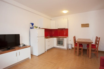 2-Bedroom Apartment in Baška for 4–5 Guests