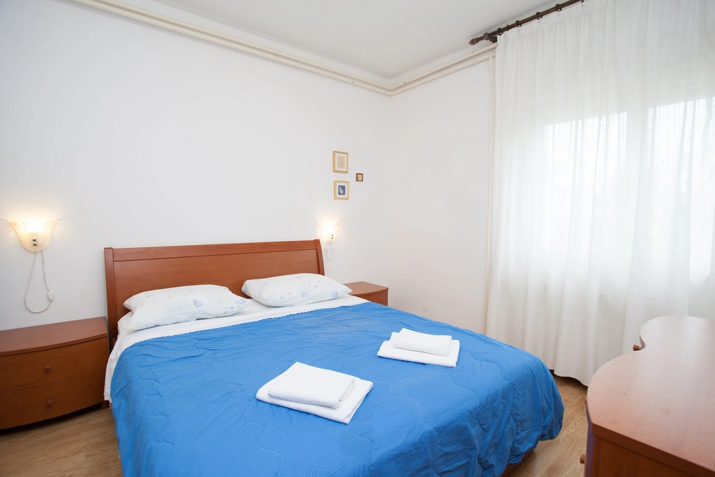 2-Bedroom Apartment in Baška for 4–5 Guests