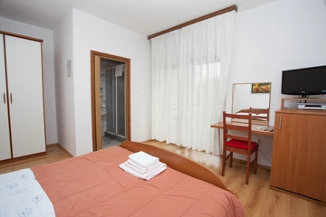 Room for 2 Guests in Baška with Air Conditioning