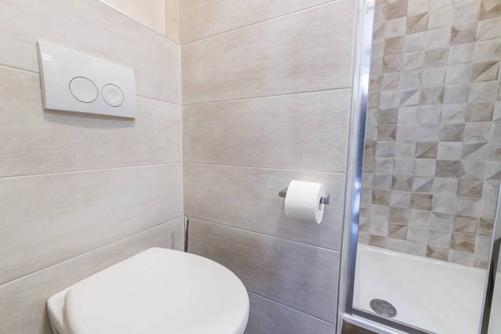 Room for 2 with Private Bathroom and Terrace in Baška