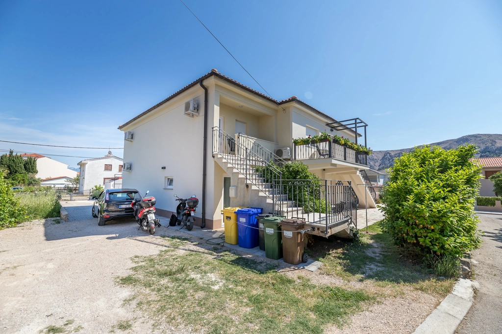 Room for 2 with Private Bathroom and Terrace in Baška