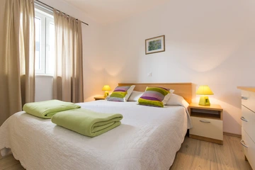 2-Bedroom Apartment in Baška with Parking (4–6)