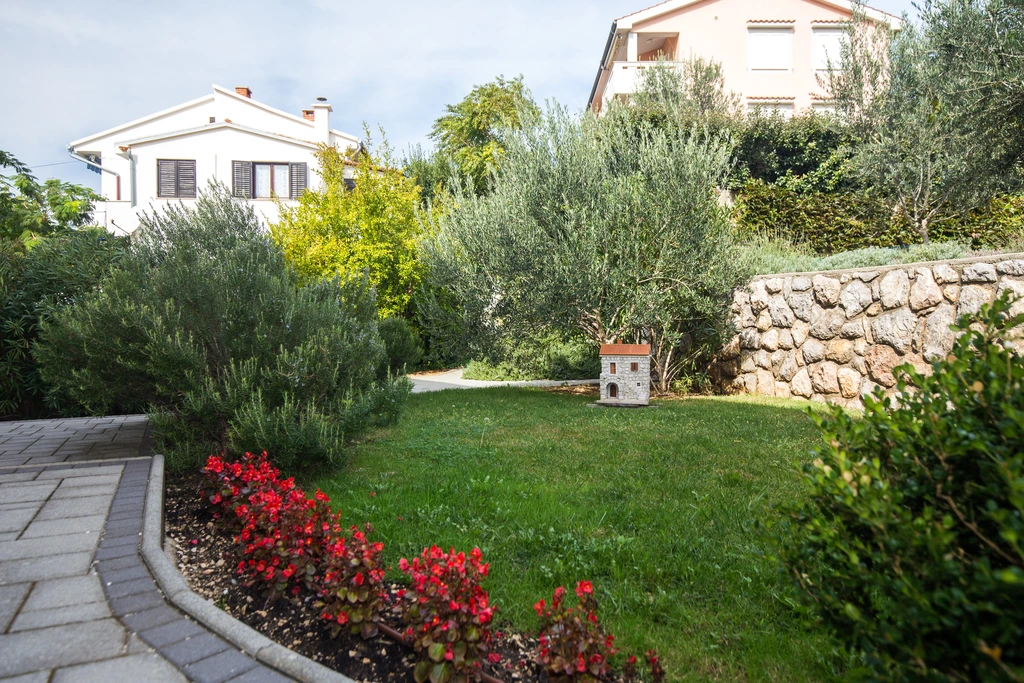 2-Bedroom Apartment in Baška for Up to 6