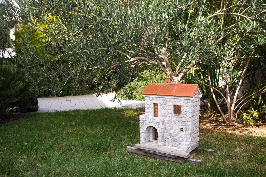 2-Bedroom Apartment in Baška for Up to 6