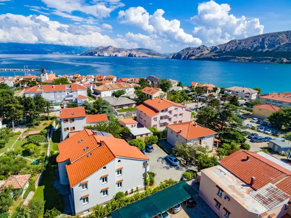 2-Bedroom Apartment in Baška for Up to 6
