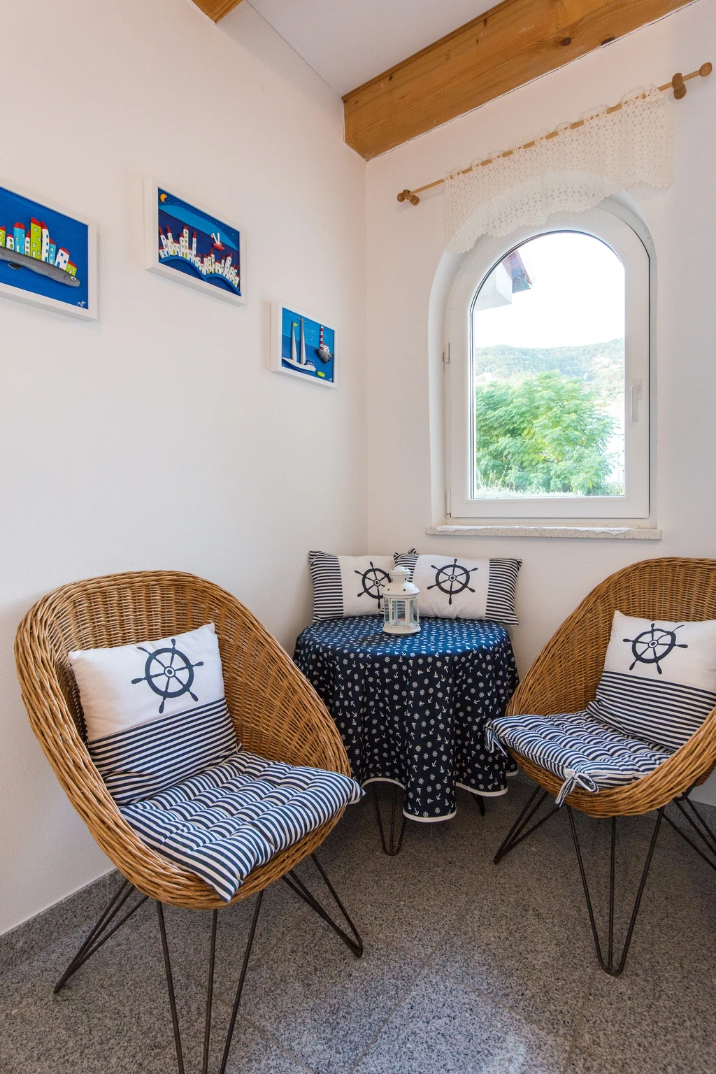 Pet-Friendly Souterrain Apartment for 4 in Baška