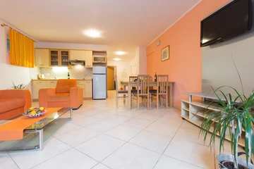 Pet-Friendly Souterrain Apartment for 4 in Baška