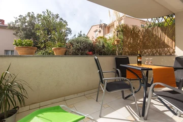 Pet-Friendly Souterrain Apartment for 4 in Baška