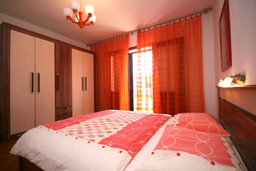 Baška 2-Bedroom Apartment for 4–6 Guests