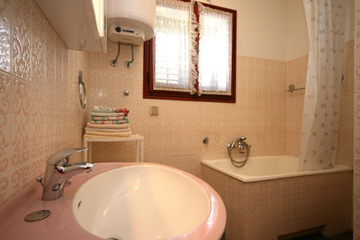 Baška 2-Bedroom Apartment for 4–6 Guests