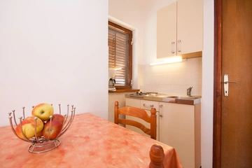 Studio in Baška for 2 Guests with Parking