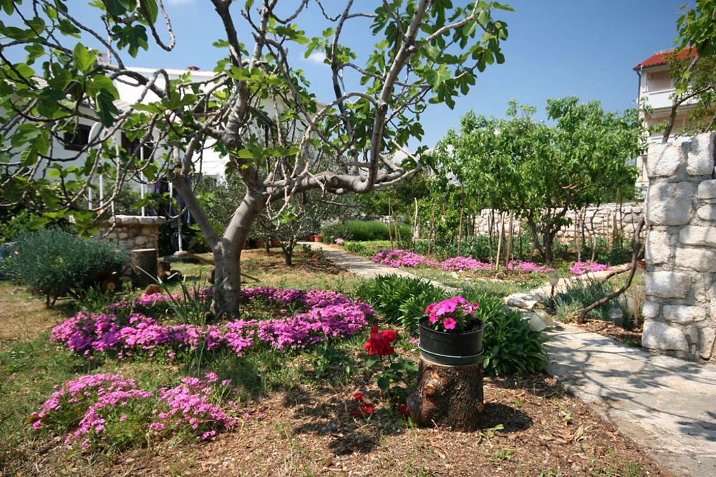 Studio in Baška for 2 Guests with Parking