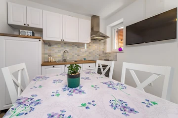 Baška Apartment for 3 Guests with Terrace and Parking