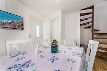 Baška Apartment for 3 Guests with Terrace and Parking