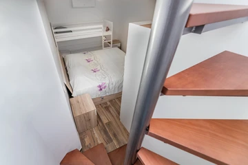 Baška Apartment for 3 Guests with Terrace and Parking