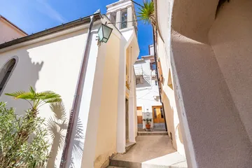 Baška Apartment for 3 Guests with Terrace and Parking