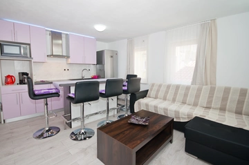 Baška Sea-View Apartment for 5 Guests with Parking