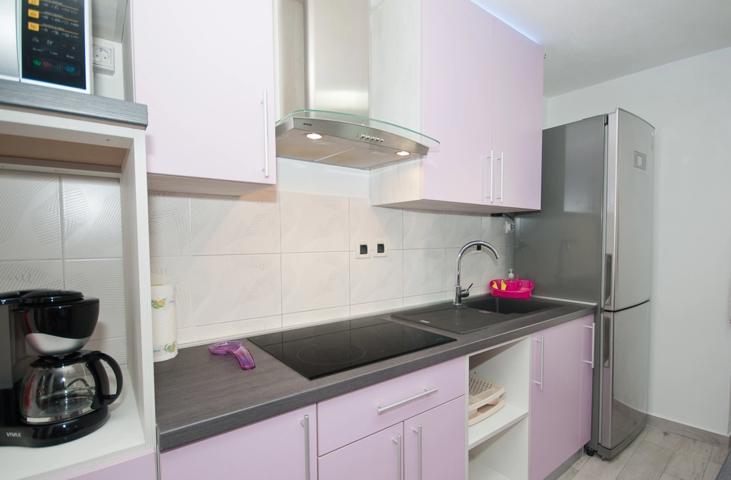 Baška Sea-View Apartment for 5 Guests with Parking