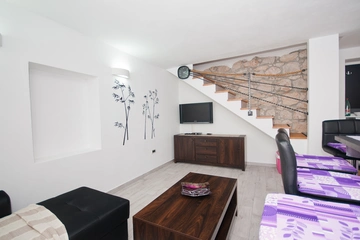 Baška Sea-View Apartment for 5 Guests with Parking