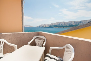 Baška Sea-View Apartment for 5 Guests with Parking