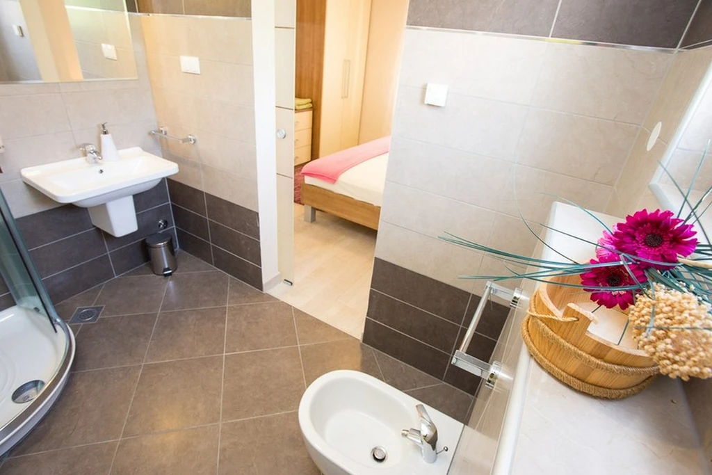 2-Bedroom Apartment in Baška for Up to 6 Guests