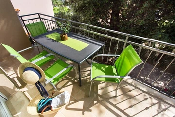 2-Bedroom Apartment in Baška for Up to 6 Guests