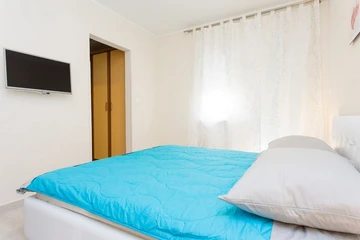 2-Bedroom Apartment in Baška for Up to 6 Guests