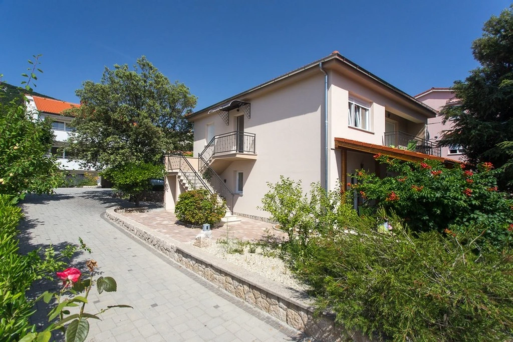 1-Bedroom Apartment in Baška for Up to 4