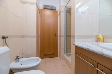 Baška 2-Bedroom Apartment for Up to 6 Guests